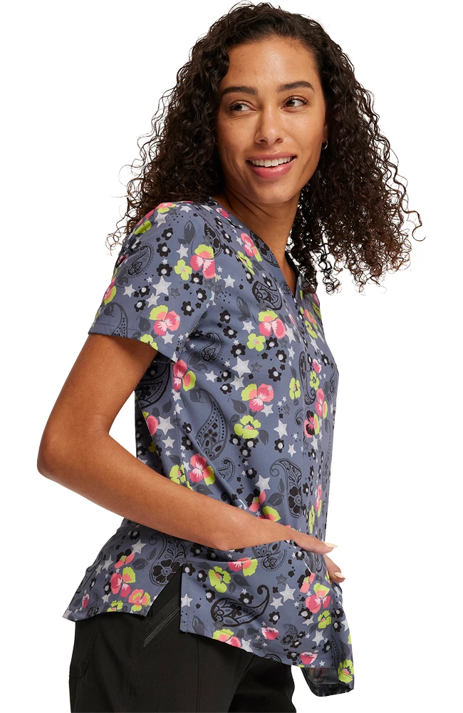 Cherokee Women's Paisley Petals Print Scrub Top 4 Cherokee Women's Paisley Petals Print Scrub Top - Image 4