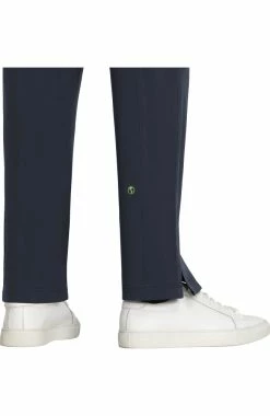 Koi Women's Eco Solid Scrub Top & Nova Tapered Scrub Pant Set 9 Koi Women's Eco Solid Scrub Top & Nova Tapered Scrub Pant Set -Scrubs for Women Sales Store 5 ko 24set 650