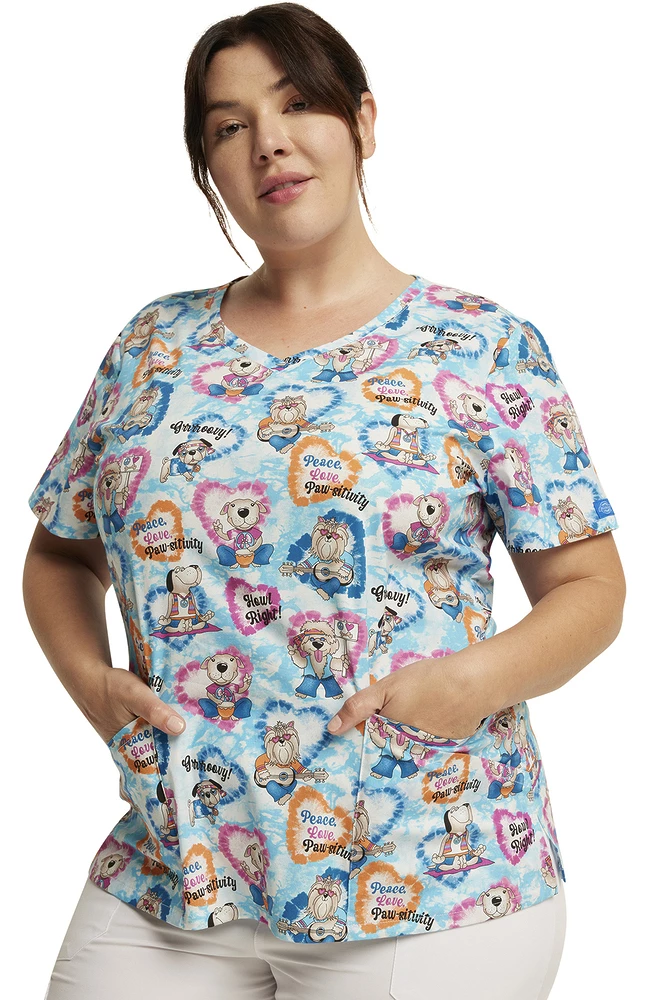 Dickies Women's Hippie Hounds Print Scrub Top 7 Dickies Women's Hippie Hounds Print Scrub Top - Image 7